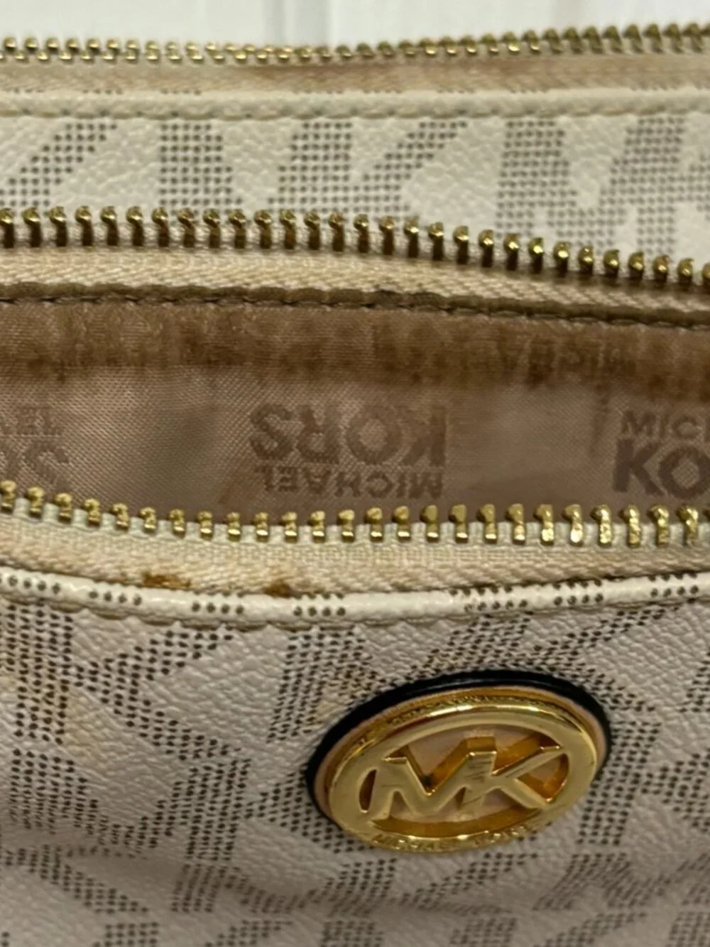 Michael Kors classic mk